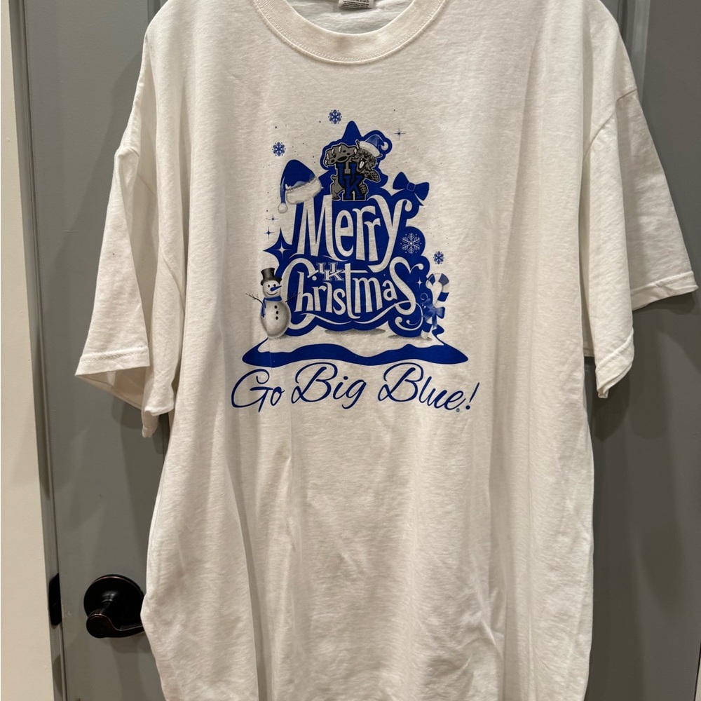 University of Kentucky Christmas Tee Size Size 2XL